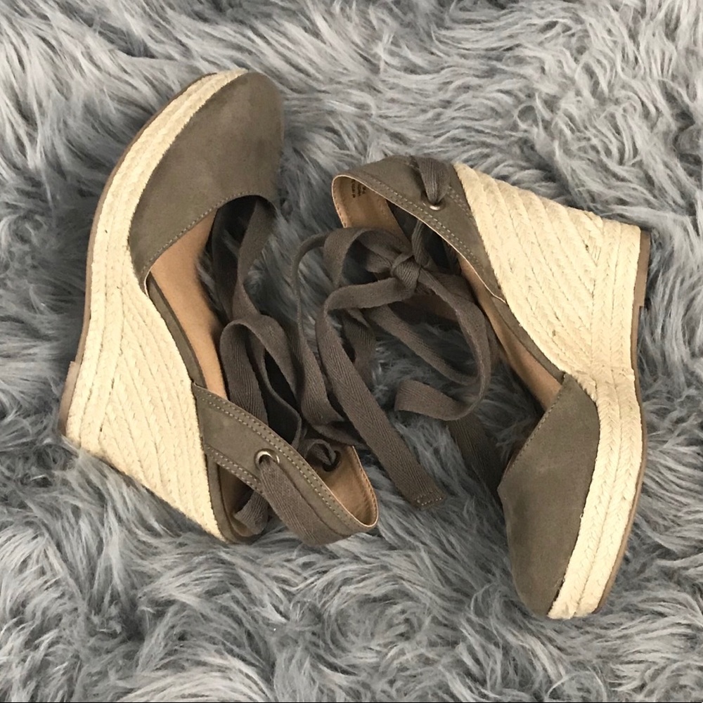 Stylish Tan Lace Up Espadrille Wedges